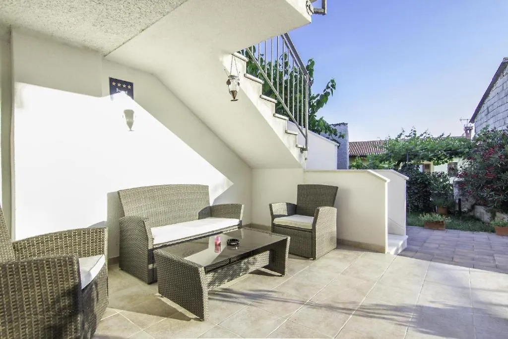 Apartment Apartman Dejan Porec